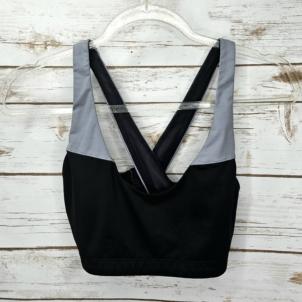 Victoria Sport Active Sports Bra Size Medium